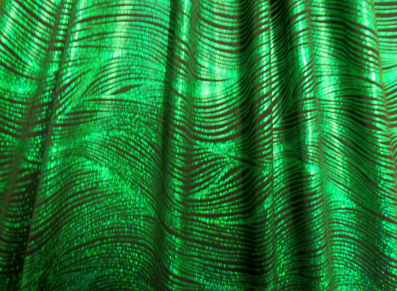 4.Black-Green Crazy Wave Hologram